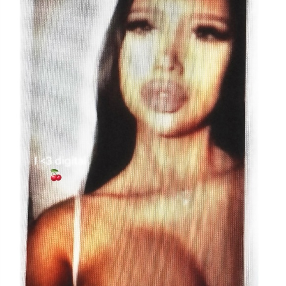 Meet your Posher, Valentina - Picture 8 of 16